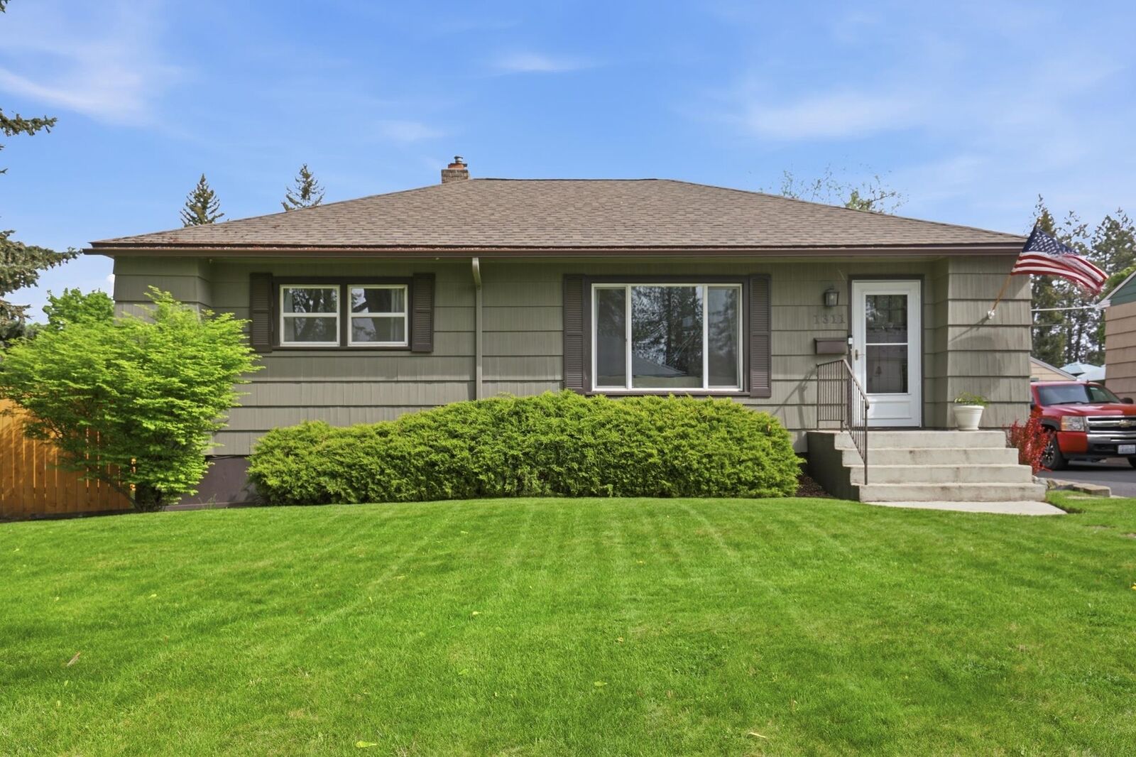 Property Photo: 1311 E 41st Ave WA 99203