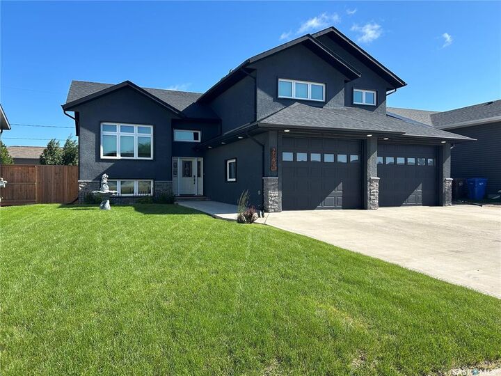 Property Photo: 214 Elizabeth Street SK S0E 1A0