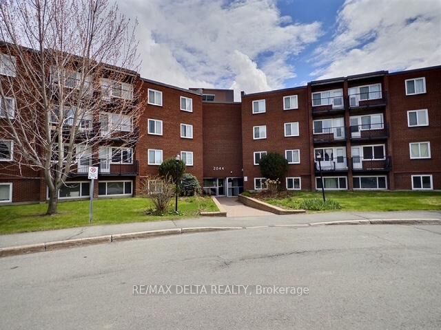 Property Photo: 2044 Arrowsmith Drive 105B ON K1J 7V8