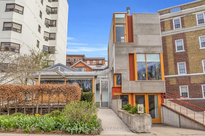 Property Photo: 9 Coburg Street ON N5A 3E4
