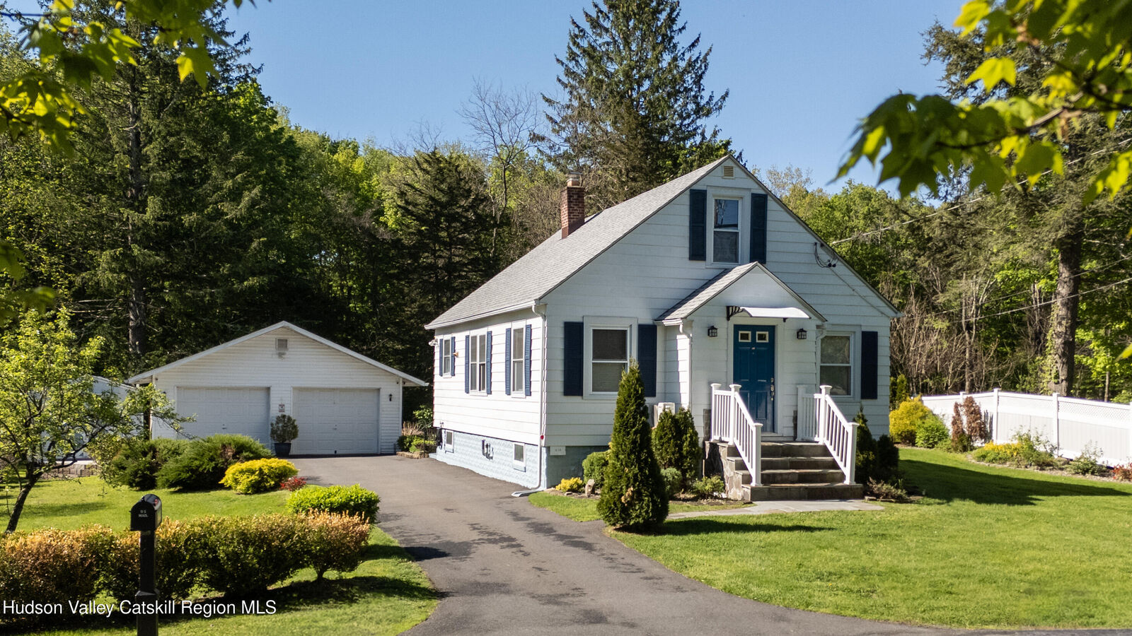 Property Photo:  372 Union Center  NY 12487 