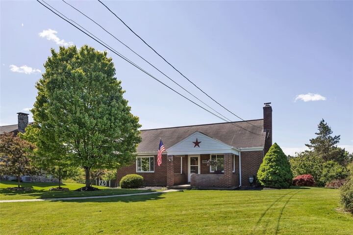 Property Photo:  180 Bonnie View Dr  PA 15090 