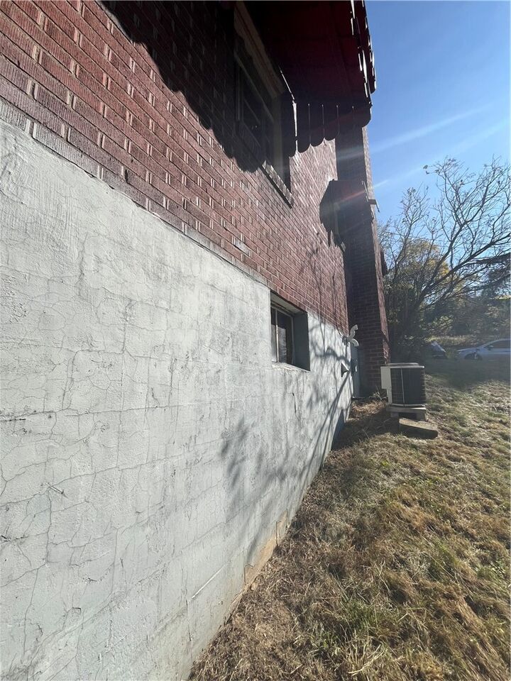 Property Photo:  321 Apache Drive  PA 15062 