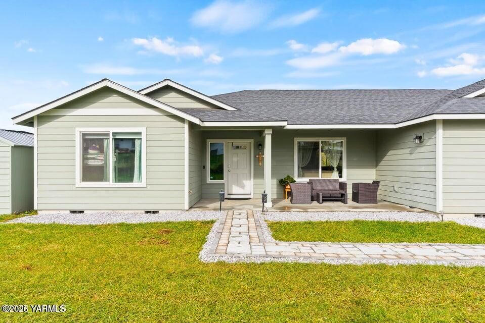 Property Photo:  15649 Fisk Rd  WA 98908 