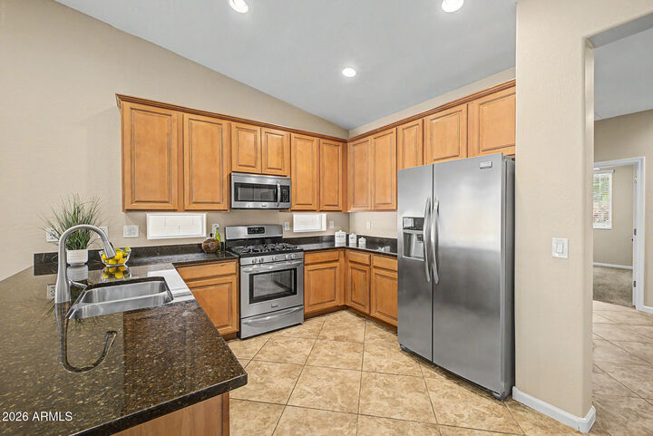 Property Photo:  7114 E Olla Avenue  AZ 85212 