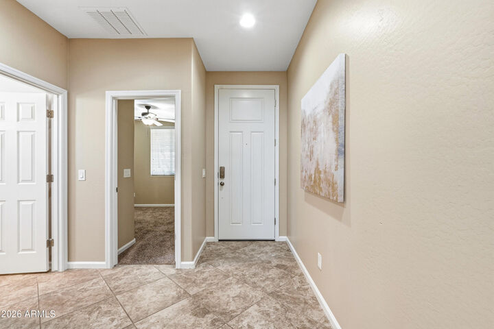 Property Photo: 7114 E Olla Avenue AZ 85212