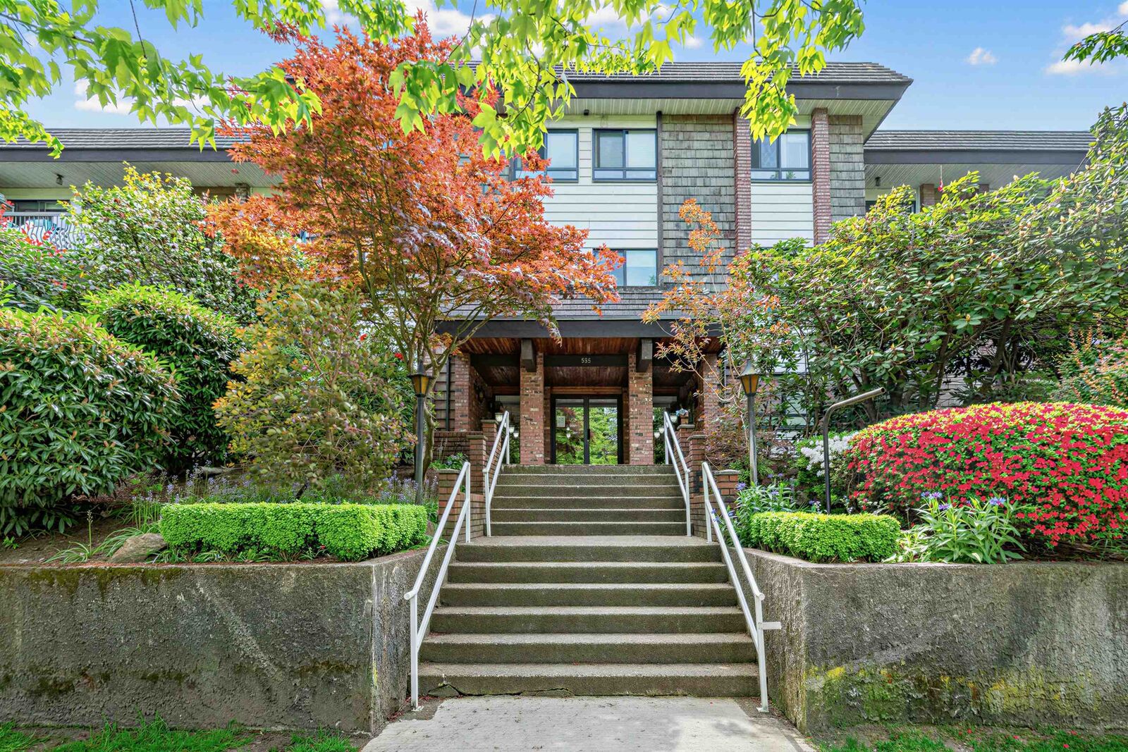 Property Photo:  588 E 5 Street 111  BC V5T 4H6 