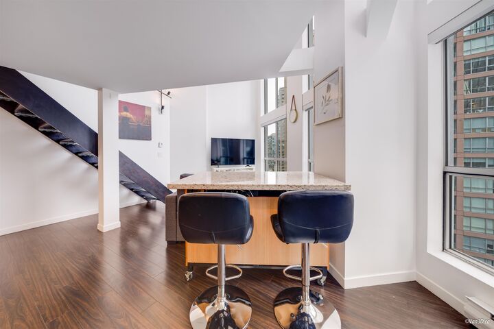 Property Photo:  933 Seymour Street 608  BC V6B 6L6 
