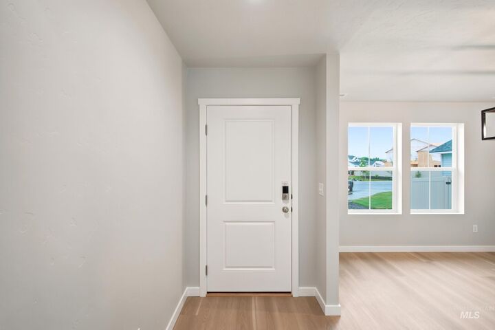 Property Photo:  502 Oliver St  ID 83617 
