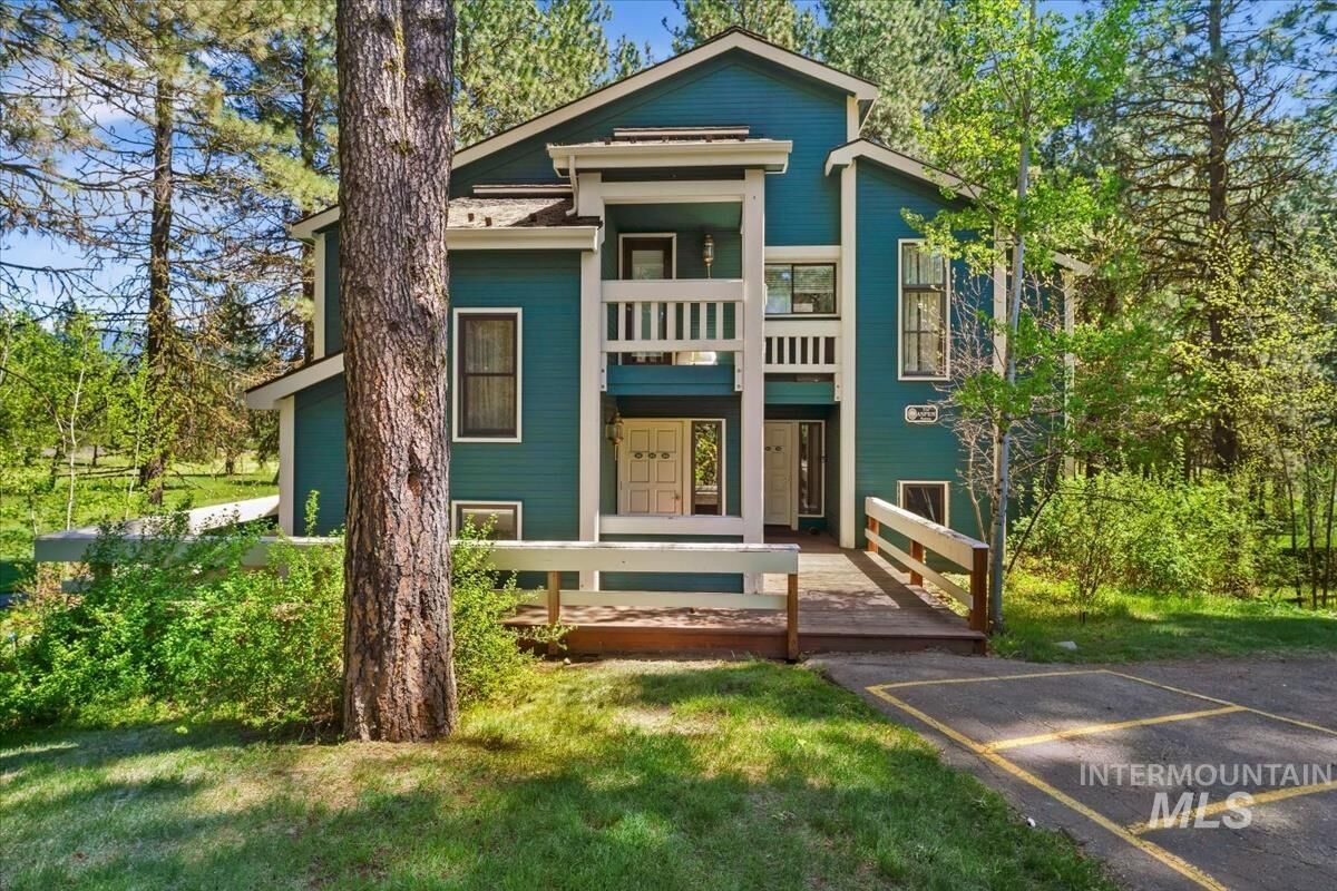 Property Photo:  2981 Kimberland Dr 302  ID 83654 