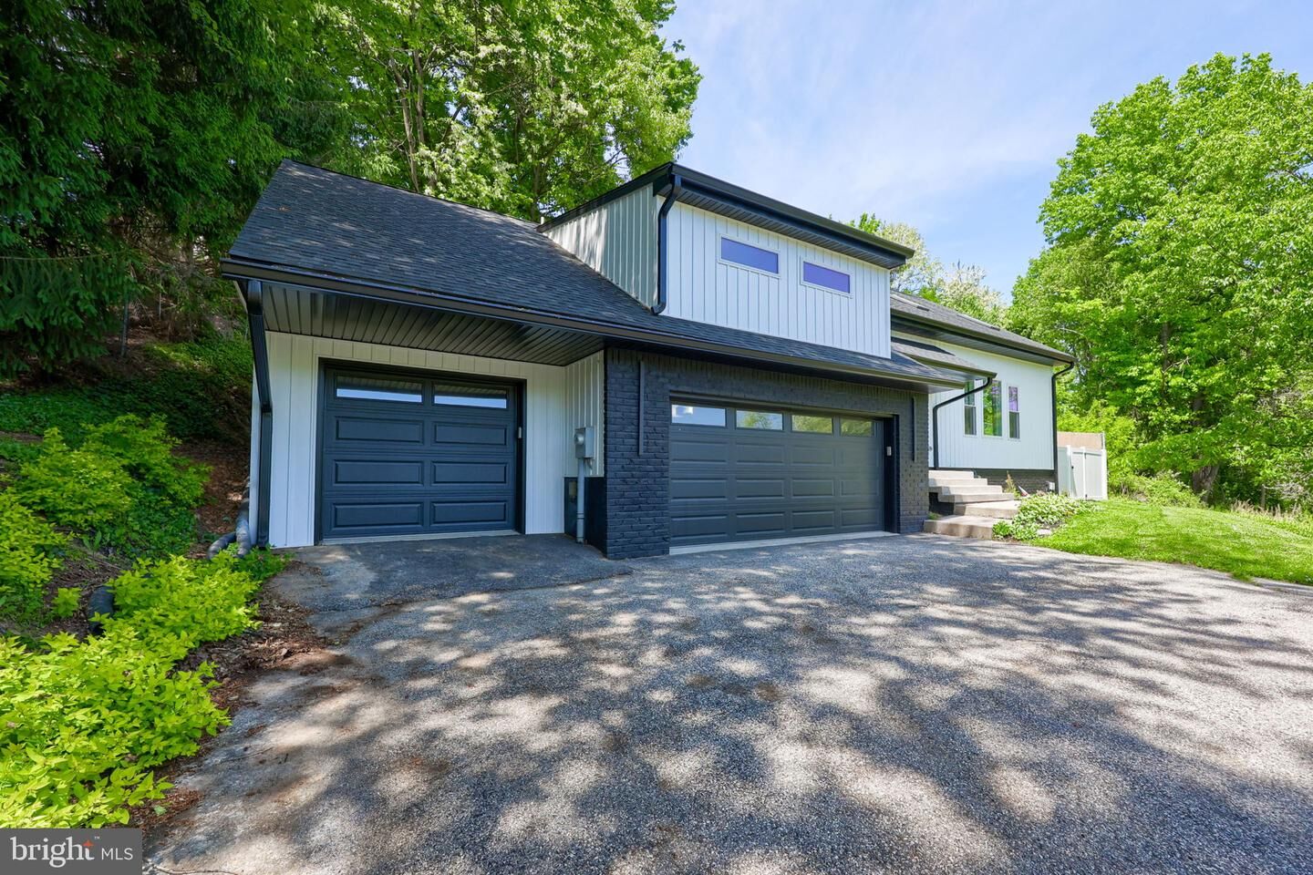 Property Photo: 1321 Valley View Road PA 17403