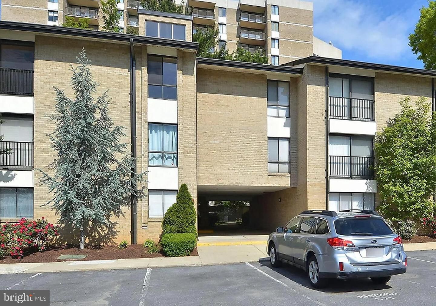 Property Photo: 10 Monroe Street 10-302 MD 20850