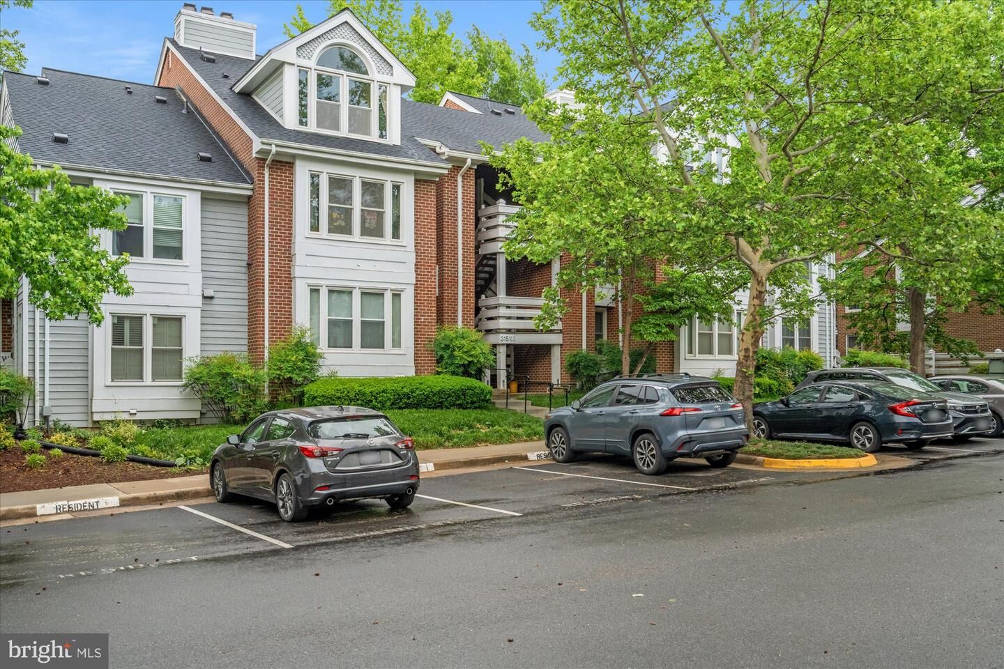 Property Photo:  3151 Anchorway Court D  VA 22042 