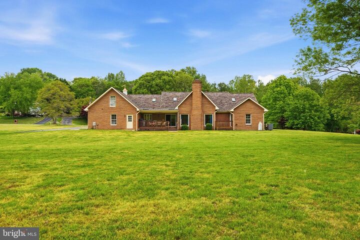Property Photo:  1126 Somerset Lane  MD 20736 