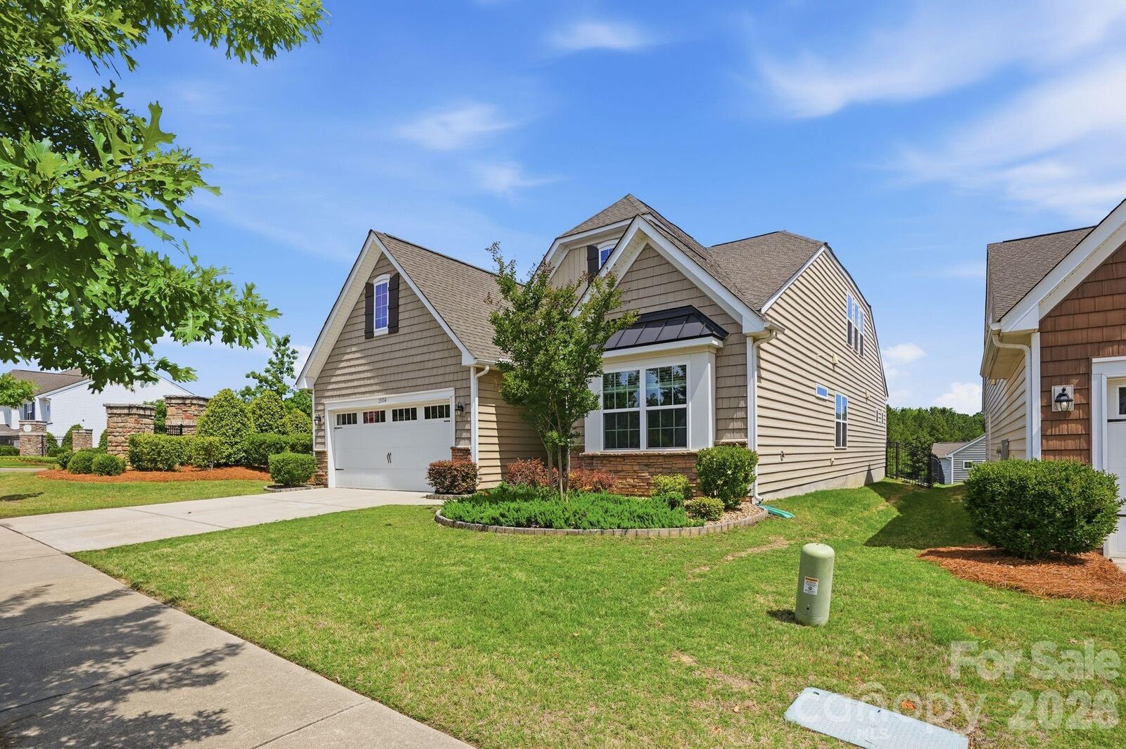Property Photo:  13314 Canterbury Castle Drive  NC 28273 