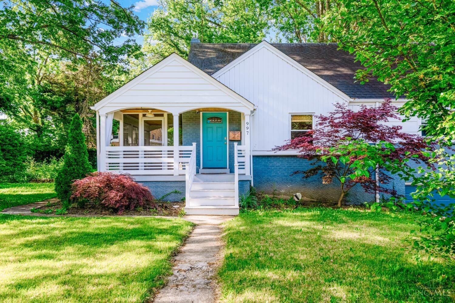 Property Photo:  997 W North Bend Road  OH 45224 