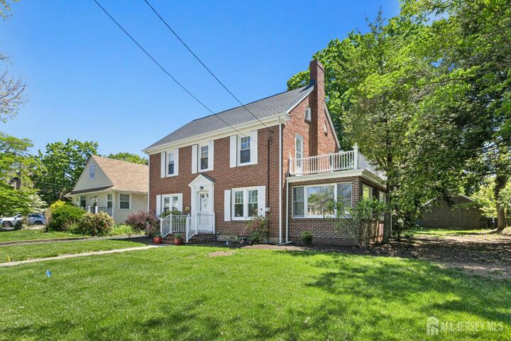 Property Photo:  212 Central Avenue  NJ 08817 