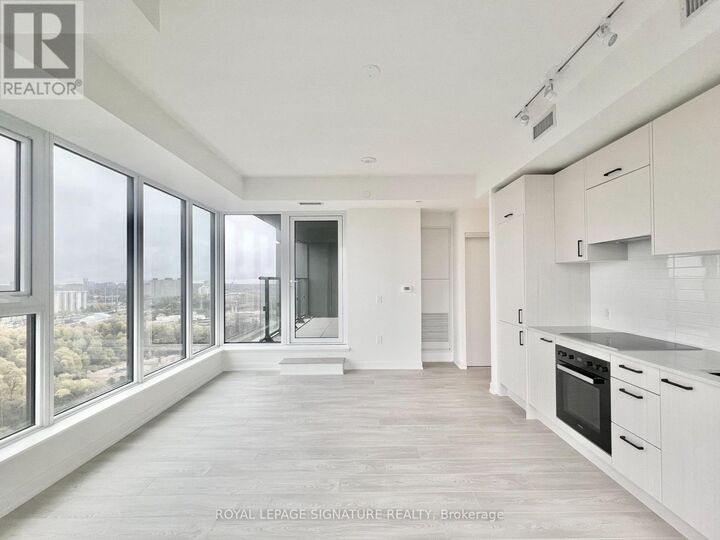Property Photo:  1 Quarrington Lane 2209  ON M3C 0S4 