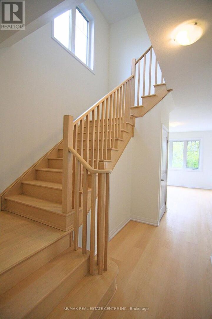 Property Photo:  335 Starlight Avenue  ON N0B 1M0 