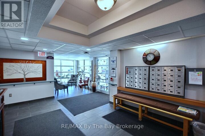 Property Photo:  49 Raglan Street 109  ON L9Y 4X1 