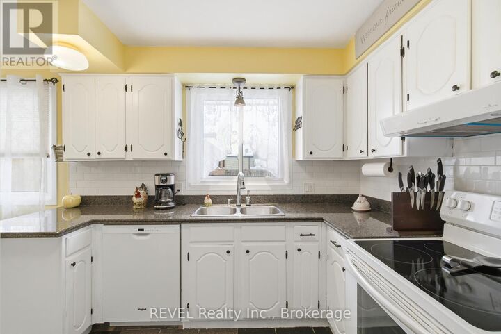 Property Photo:  8257 Post Road  ON L2H 2E5 