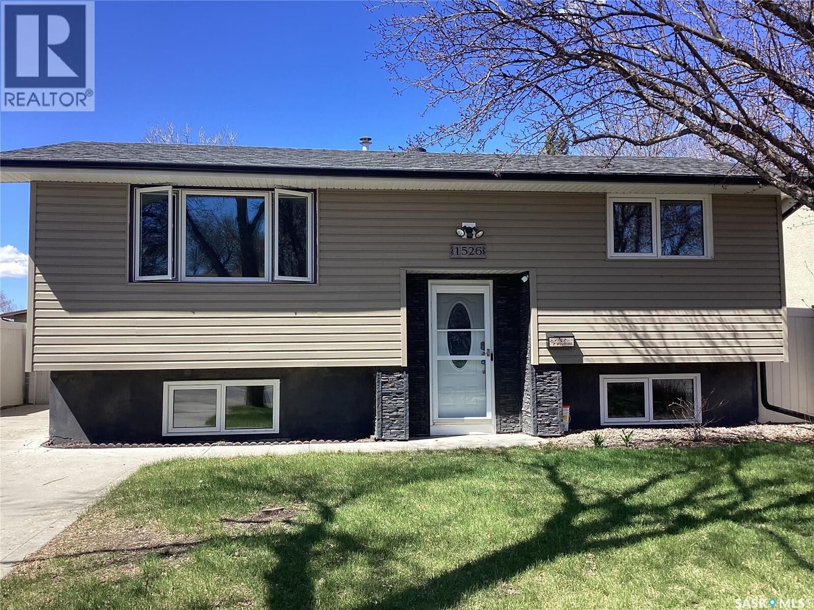Property Photo:  1526 Brown Street  SK S4N 4R7 
