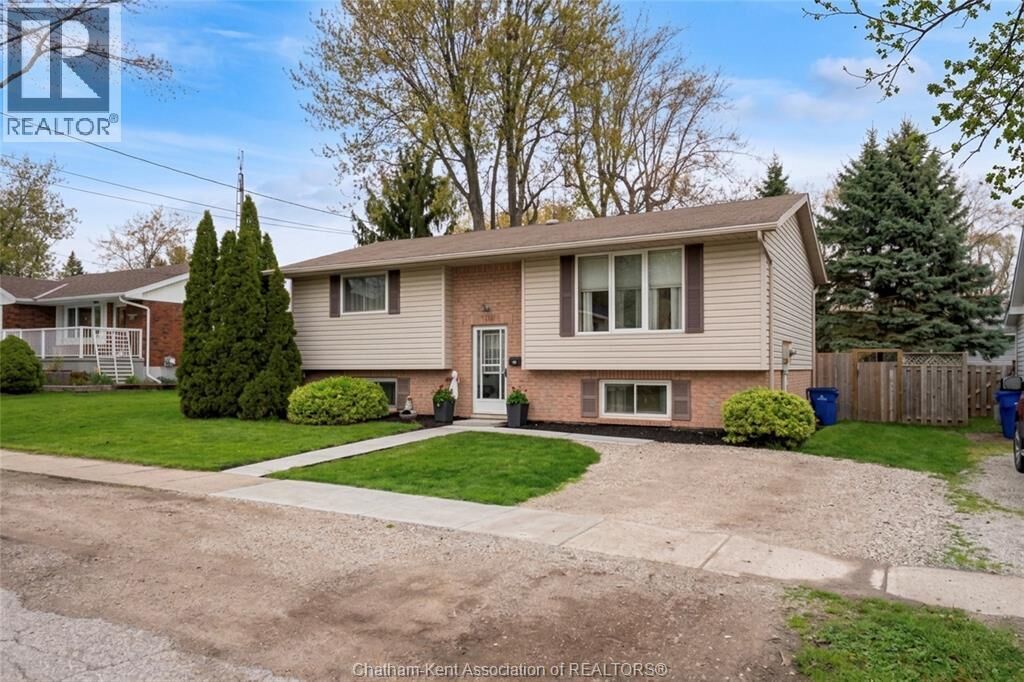 Property Photo:  41 Drummond Street  ON N0P 1A0 
