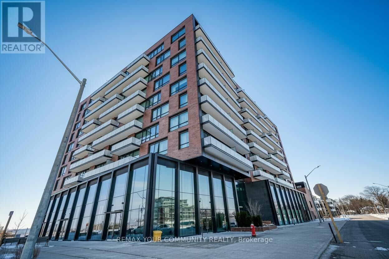 Property Photo:  251 Masonry Way 612  ON L5H 0B3 