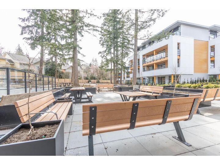 Property Photo:  2635 King George Boulevard 441  BC V4P 0H7 