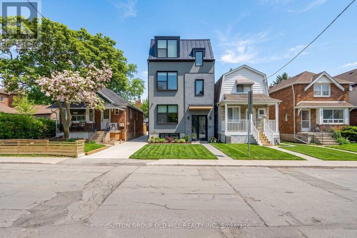 Property Photo:  625 Harvie Avenue 03  ON M6E 4M4 