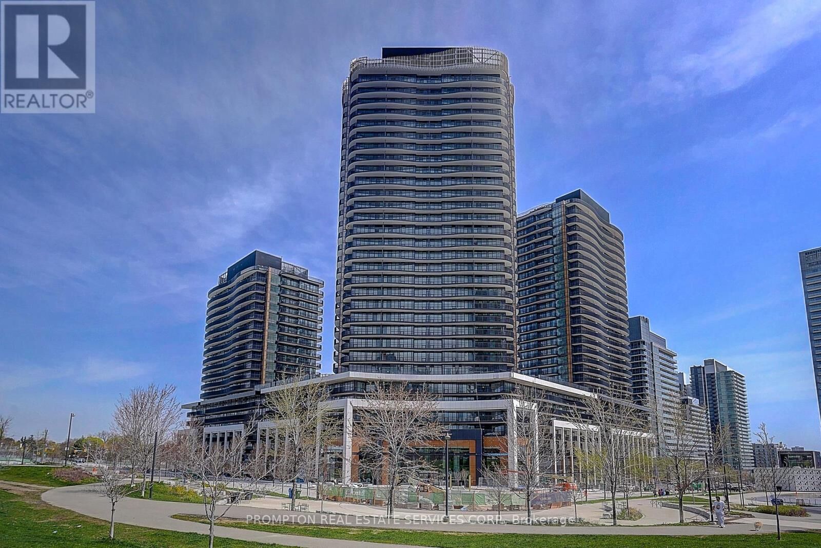 Property Photo:  75 Billes Heights 1602  ON M2K 0J8 