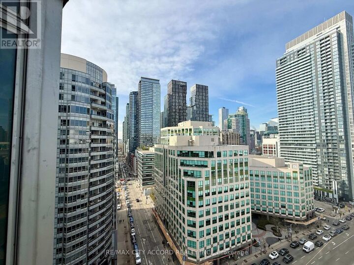 Property Photo:  361 Front Street West 2102  ON M5V 3R5 