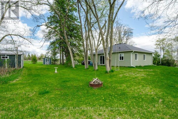 Property Photo:  102 14th Line West  ON K0L 1Z0 