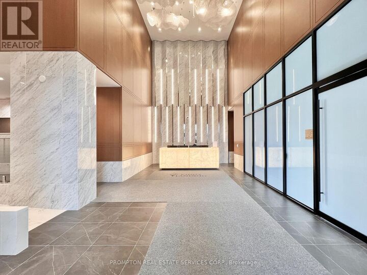 Property Photo:  68 Esther Shiner Boulevard 563  ON M2K 0J6 
