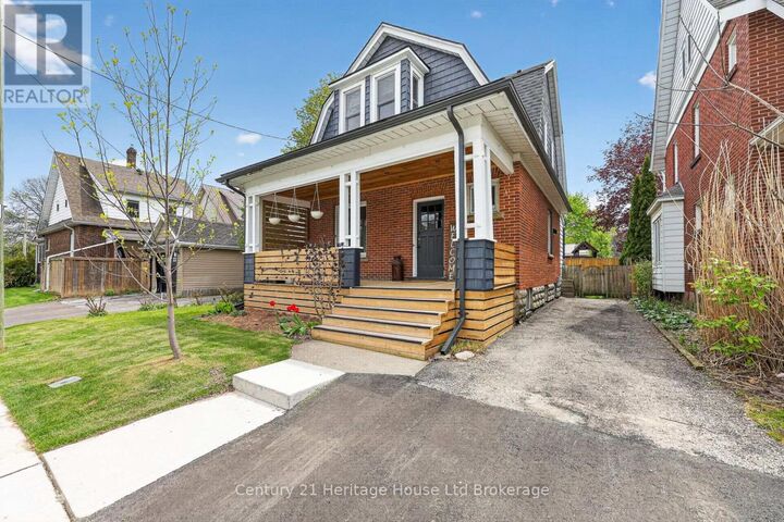 Property Photo:  520 Mary Street  ON N4S 4S7 