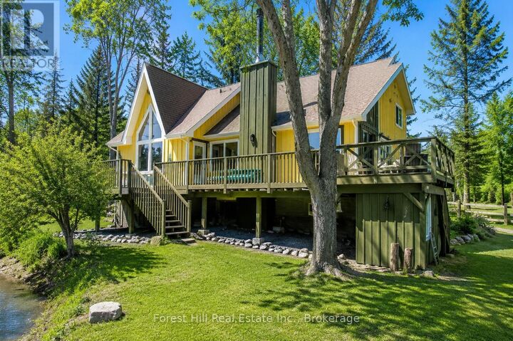 Property Photo:  246 Northmount Crescent  ON L9Y 0R6 