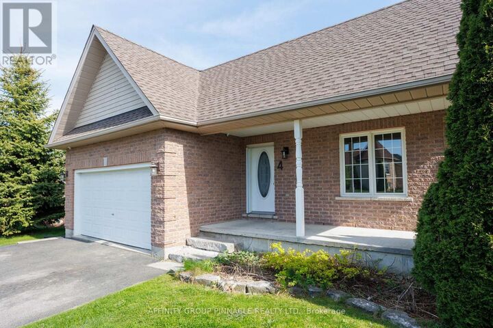 Property Photo:  4 Champlain Boulevard  ON K9V 0H9 