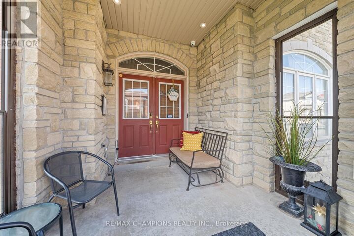 Property Photo:  2 Kistler Street  ON L6R 0P7 