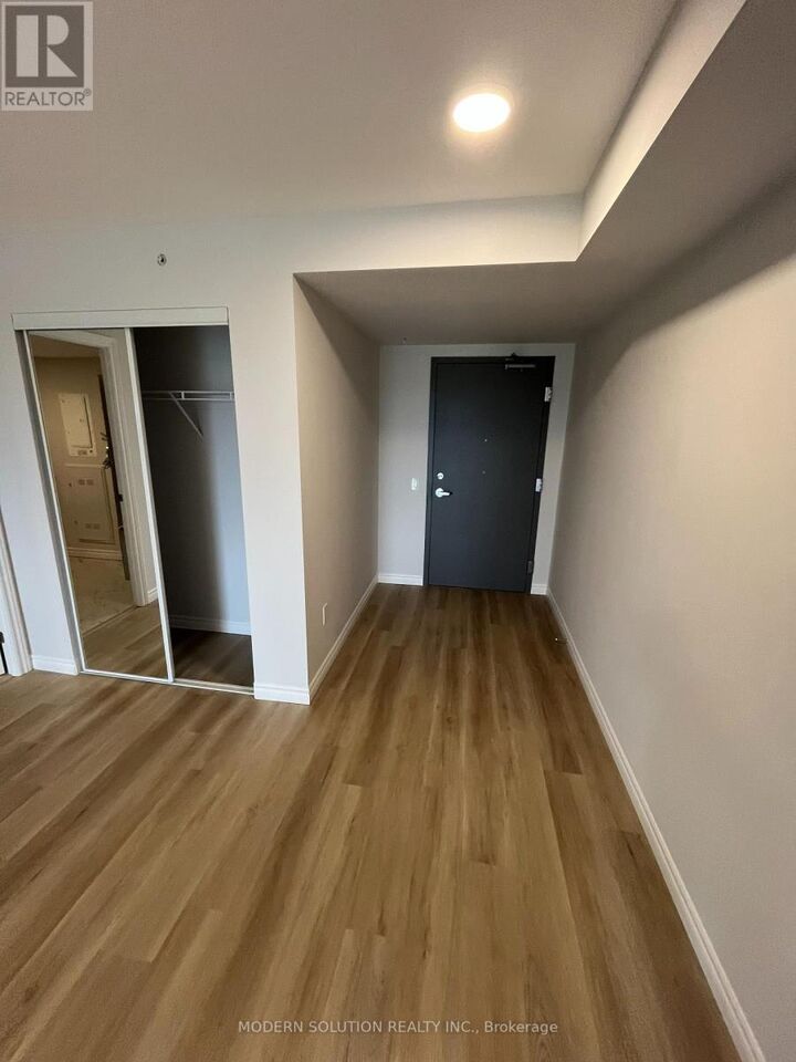 Property Photo:  425 Watson Parkway North 807  ON N1E 7K5 