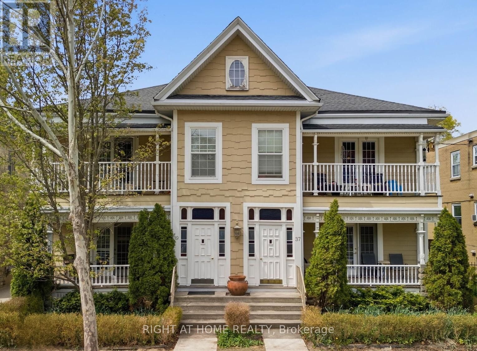 Property Photo:  39 Craig Street Upper  ON N6C 1E9 