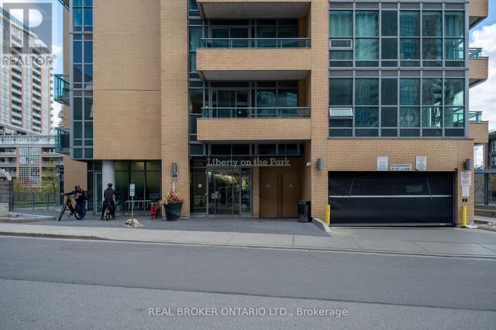 Property Photo:  69 Lynn Williams Street 909  ON M6K 3R6 