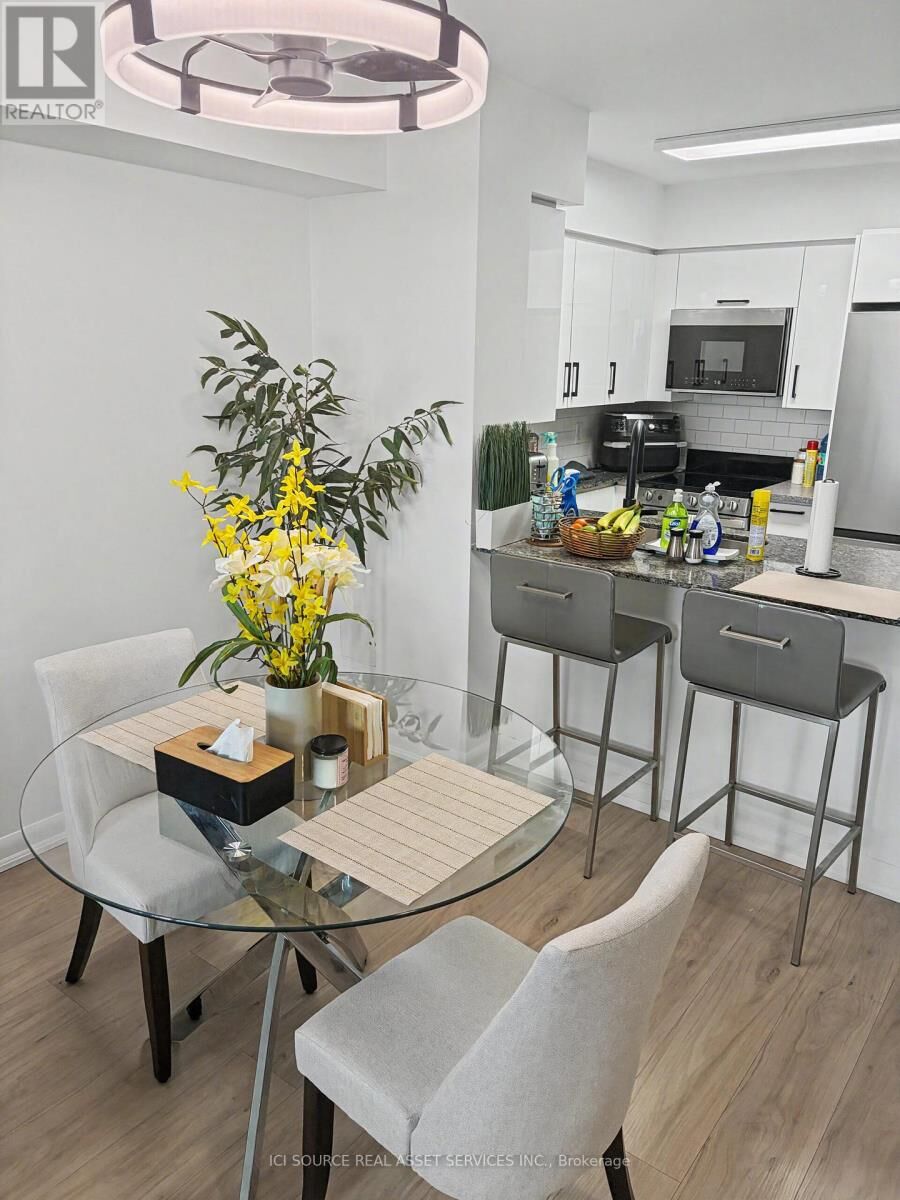 Property Photo:  215 Sherway Gardens Road 1608  ON M9C 0A4 