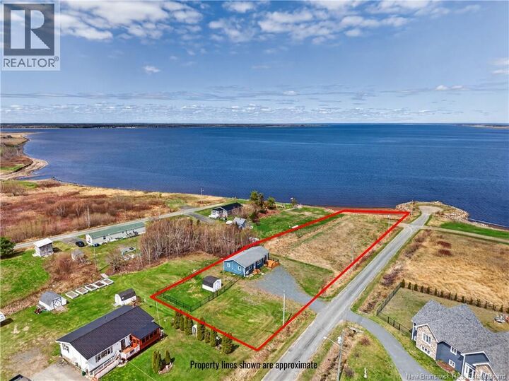 Property Photo:  17 North Bayview Road  NB E9A 1A2 