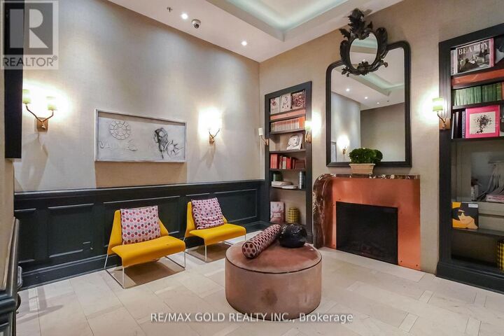 Property Photo:  375 King Street West 508  ON M5V 1K1 