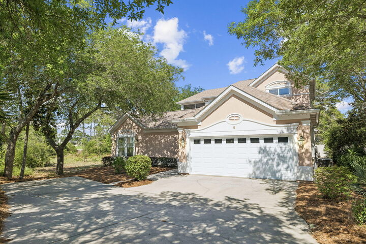 Property Photo:  8 Masters Court  FL 32459 