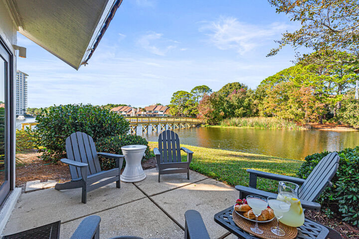 Property Photo:  5138 Beachwalk Circle  FL 32550 