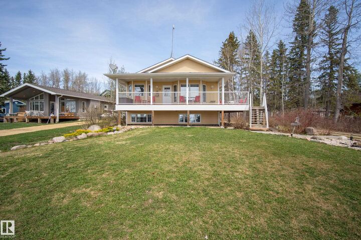 Property Photo: 77 Lakeshore Drive AB T0C 2P0