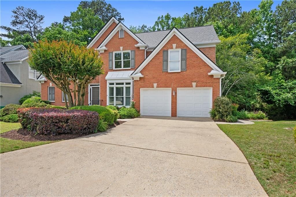 Property Photo: 2381 Briarleigh Way GA 30338