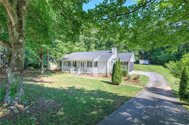 Property Photo:  15 Popular Drive SE  GA 30121 