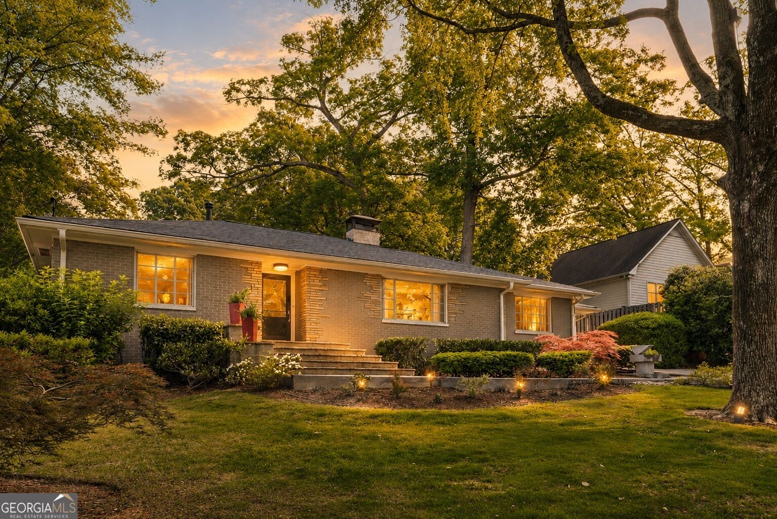 Property Photo: 1196 Sheridan Road NE GA 30324
